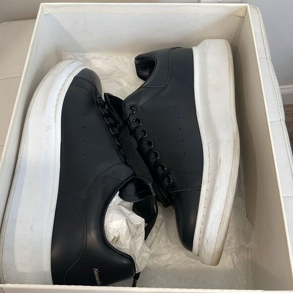 Black & White Alexander McQueen Oversized Sneaker size 39 - Picture 7 of 9